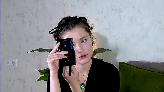 AshleyD  online show from 11.15.25