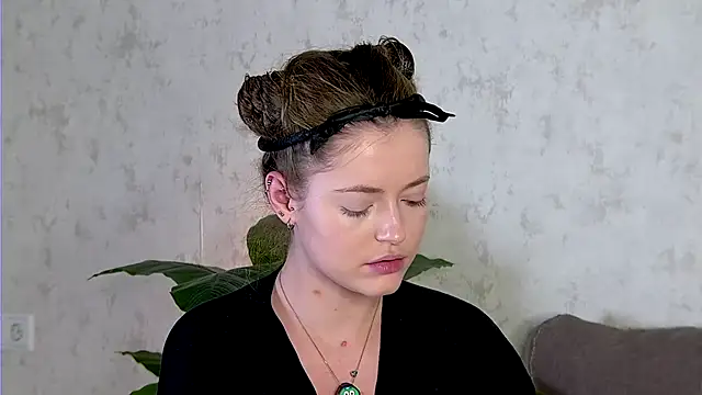 AshleyD  online show from 12.01.25