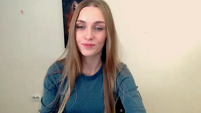 Snapshot of Doll_Angelina chatting on 10.07.25 Doll Angelina online show from 10.07.25
