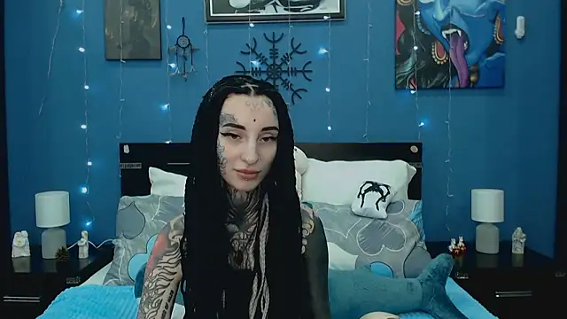 Snapshot of Velvetbat chatting on 05.23.26 Velvetbat online show from 05.23.26
