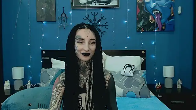 Snapshot of Velvetbat chatting on 06.01.26 Velvetbat online show from 06.01.26