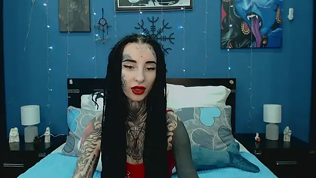 Snapshot of Velvetbat chatting on 06.17.26 Velvetbat online show from 06.17.26