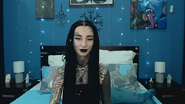 Snapshot of Velvetbat chatting on 07.05.26 Velvetbat online show from 07.05.26