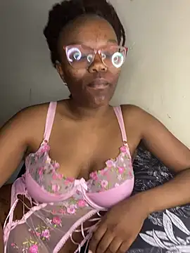 YummyMelanin117 online show from 01.13.26