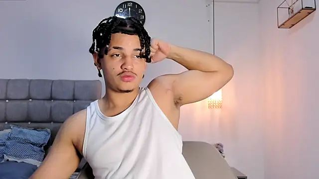 Snapshot of samxx_muscle chatting on 01.12.26 samxx muscle online show from 01.12.26