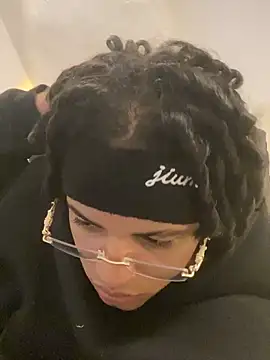 Snapshot of samxx_muscle chatting on 03.26.26 samxx muscle online show from 03.26.26