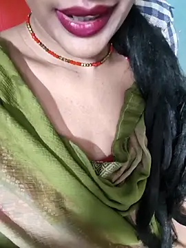 Snapshot of Eshwari_Chopra chatting on 10.22.25 Eshwari Chopra online show from 10.22.25