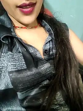 Eshwari Chopra online show from 04.29.26