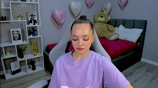 MelanieAlves online show from 03.19.26
