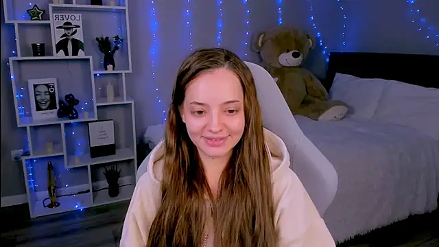 MelanieAlves online show from 04.25.26