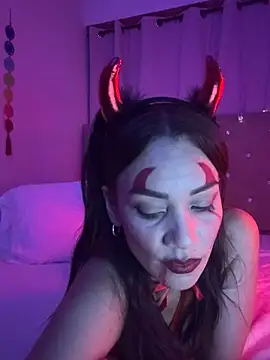 Snapshot of sofia8428 chatting on 10.28.25 sofia8428 online show from 10.28.25