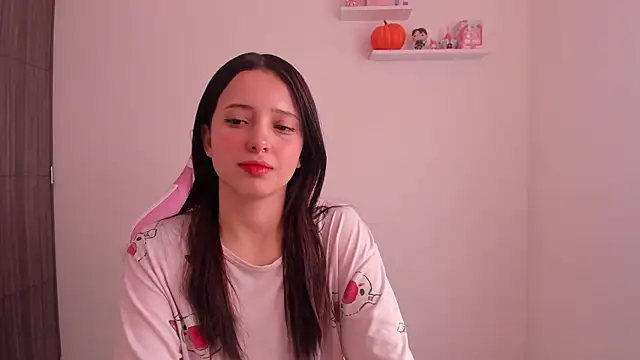 Snapshot of ImBunnyNova chatting on 11.11.25 ImBunnyNova online show from 11.11.25