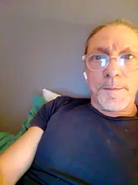 Snapshot of Deddyitalia3p chatting on 11.20.25 Deddyitalia3p online show from 11.20.25