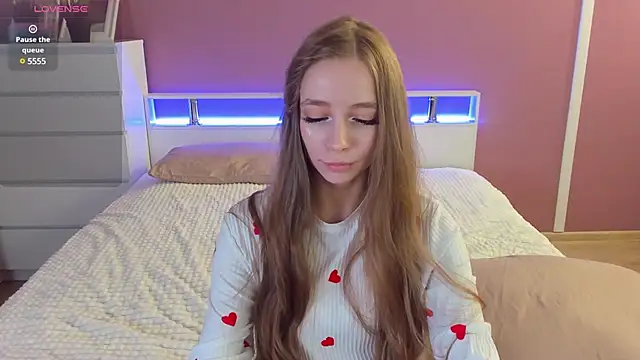 Amy Waynee online show from 03.21.25