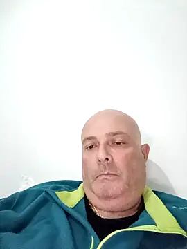 Alexis Bull online show from 11.02.25