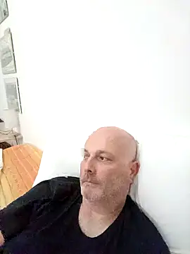 Alexis Bull online show from 04.24.26
