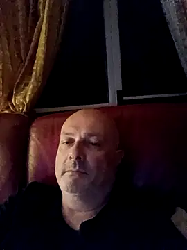 Alexis Bull online show from 04.29.26