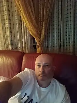 Alexis Bull online show from 05.26.26