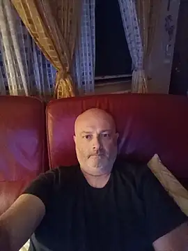 Alexis Bull online show from 06.06.26