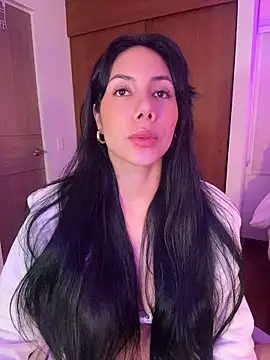 ArianaReynoldss online show from 06.09.26