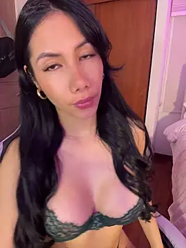 ArianaReynoldss online show from 06.25.26