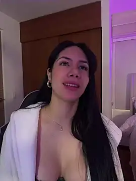ArianaReynoldss online show from 07.28.26