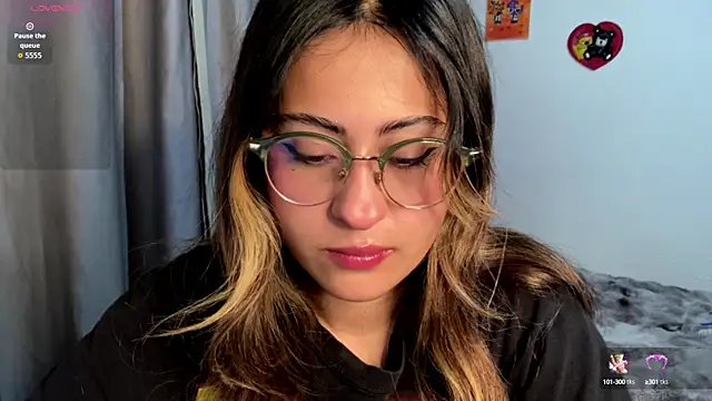 emma  bell  online show from 10.01.25