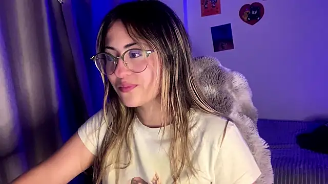 emma  bell  online show from 10.23.25