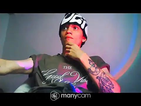 Snapshot of santihot089 chatting on 10.12.25 santihot089 online show from 10.12.25