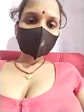 Snapshot of Soniy-Maax chatting on 09.18.25 Soniy-Maax online show from 09.18.25