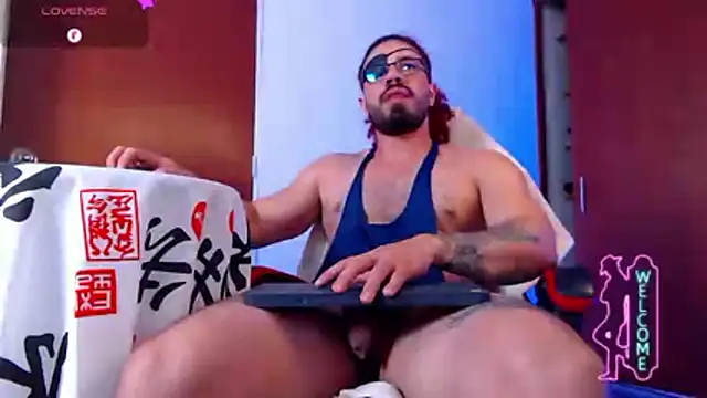 Snapshot of pirata_fitness chatting on 05.14.26 pirata fitness online show from 05.14.26