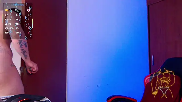 Snapshot of pirata_fitness chatting on 06.12.26 pirata fitness online show from 06.12.26