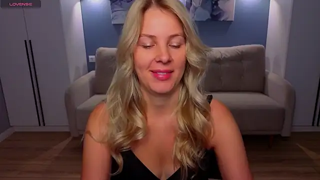 MelanieBennett online show from 06.17.26