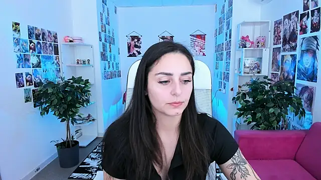 Snapshot of ValeriiMills chatting on 11.06.25 ValeriiMills online show from 11.06.25