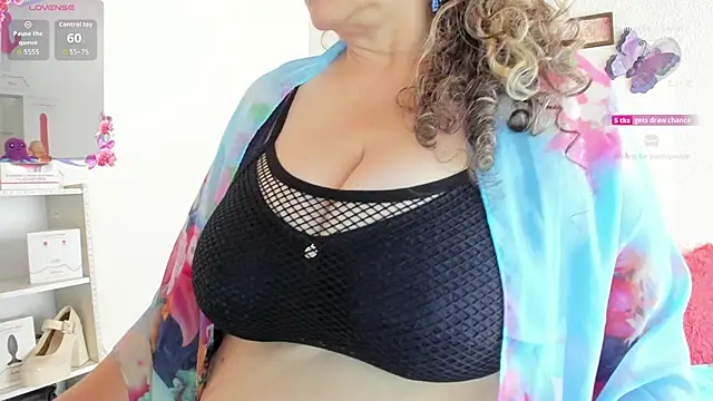Milfysis online show from 11.24.25