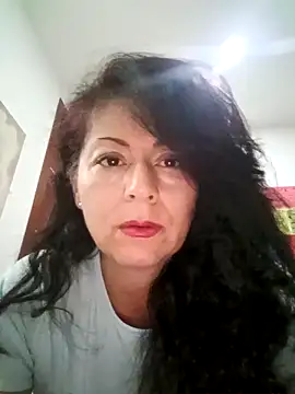 Snapshot of lunadicty chatting on 04.15.26 lunadicty online show from 04.15.26