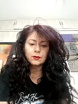 Snapshot of lunadicty chatting on 05.04.26 lunadicty online show from 05.04.26