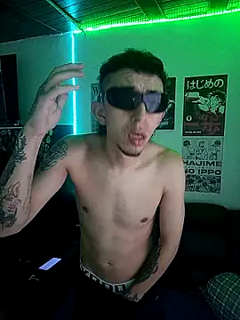 Chris  Jones online show from 04.15.26