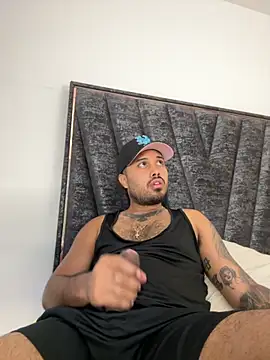 PapiStan online show from 11.13.25