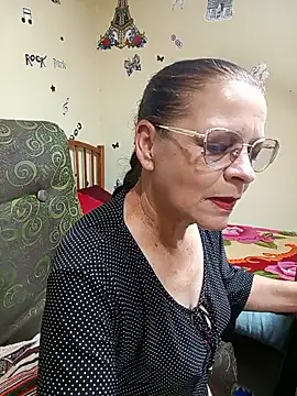 katrina perez online show from 09.10.25