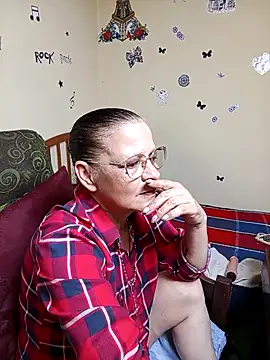 katrina perez online show from 10.05.25