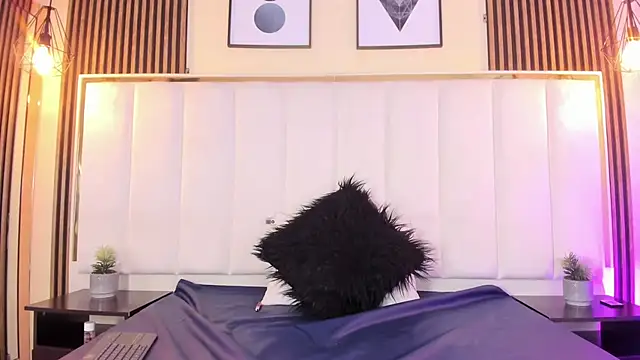 AmmberJones online show from 03.20.25