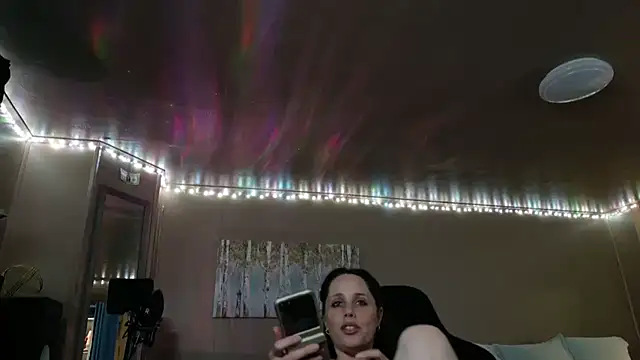 Snapshot of mavismable chatting on 06.04.26 mavismable online show from 06.04.26