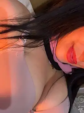 Snapshot of QueenLujaine chatting on 03.05.26 QueenLujaine online show from 03.05.26