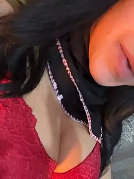 Snapshot of QueenLujaine chatting on 03.29.26 QueenLujaine online show from 03.29.26