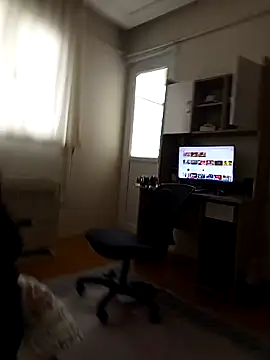 Snapshot of leona633 chatting on 03.20.25 leona633 online show from 03.20.25