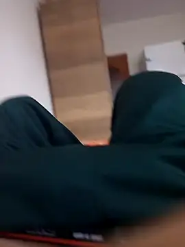 Snapshot of leona633 chatting on 03.22.26 leona633 online show from 03.22.26