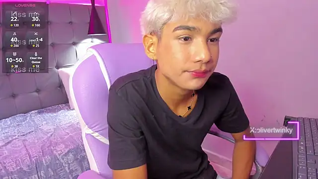 OliverTwinky online show from 09.10.25