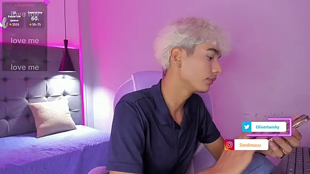 OliverTwinky online show from 09.14.25