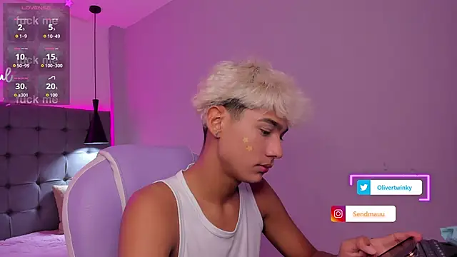 OliverTwinky online show from 09.29.25